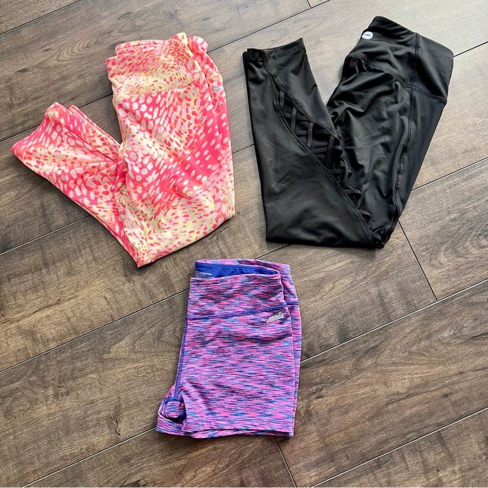 Avia and Danskin Now Crop Leggings and Spandex Short Bundle